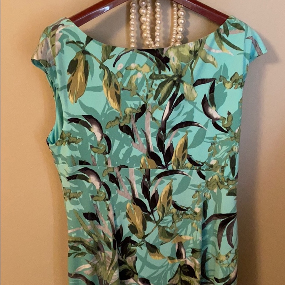 connected apparel Mint Palm-Print Sheath Dress - Picture 5 of 5